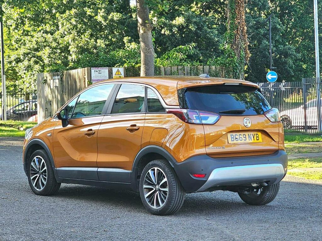 Vauxhall Crossland X Hatchback White #53