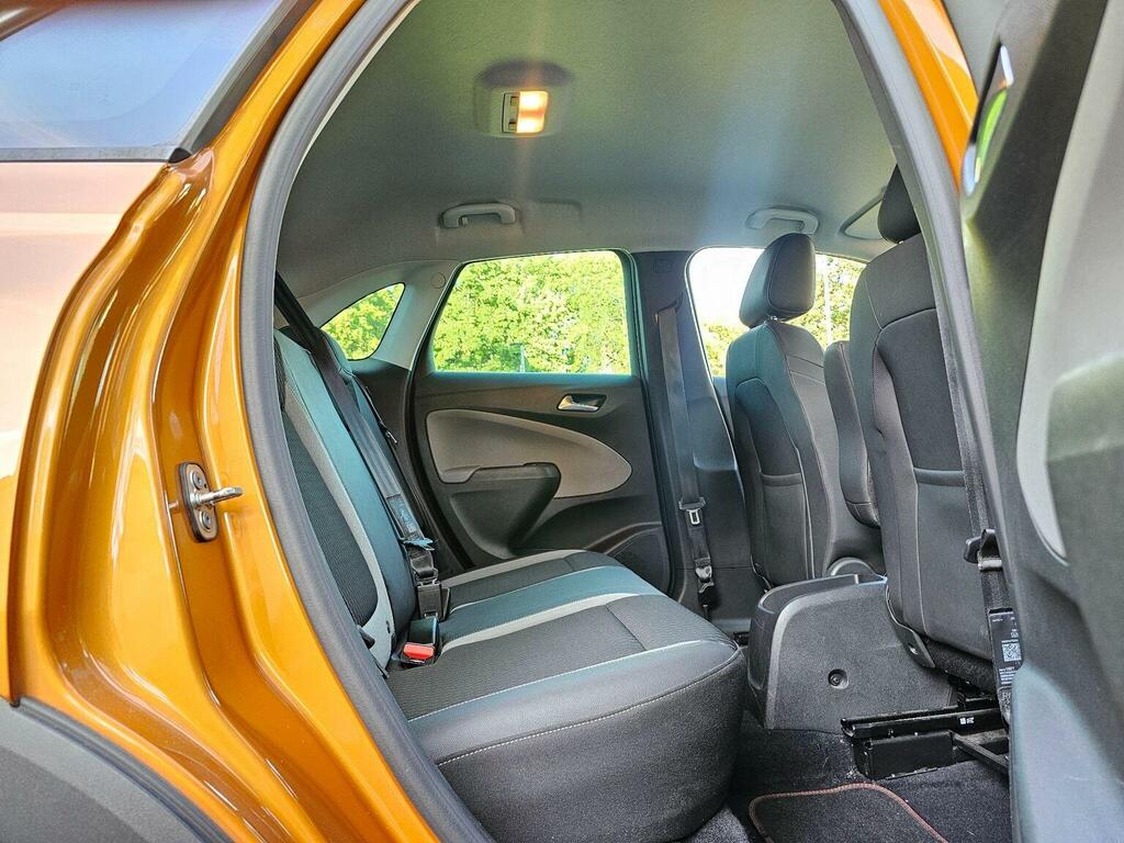 Vauxhall Crossland X Hatchback White #47