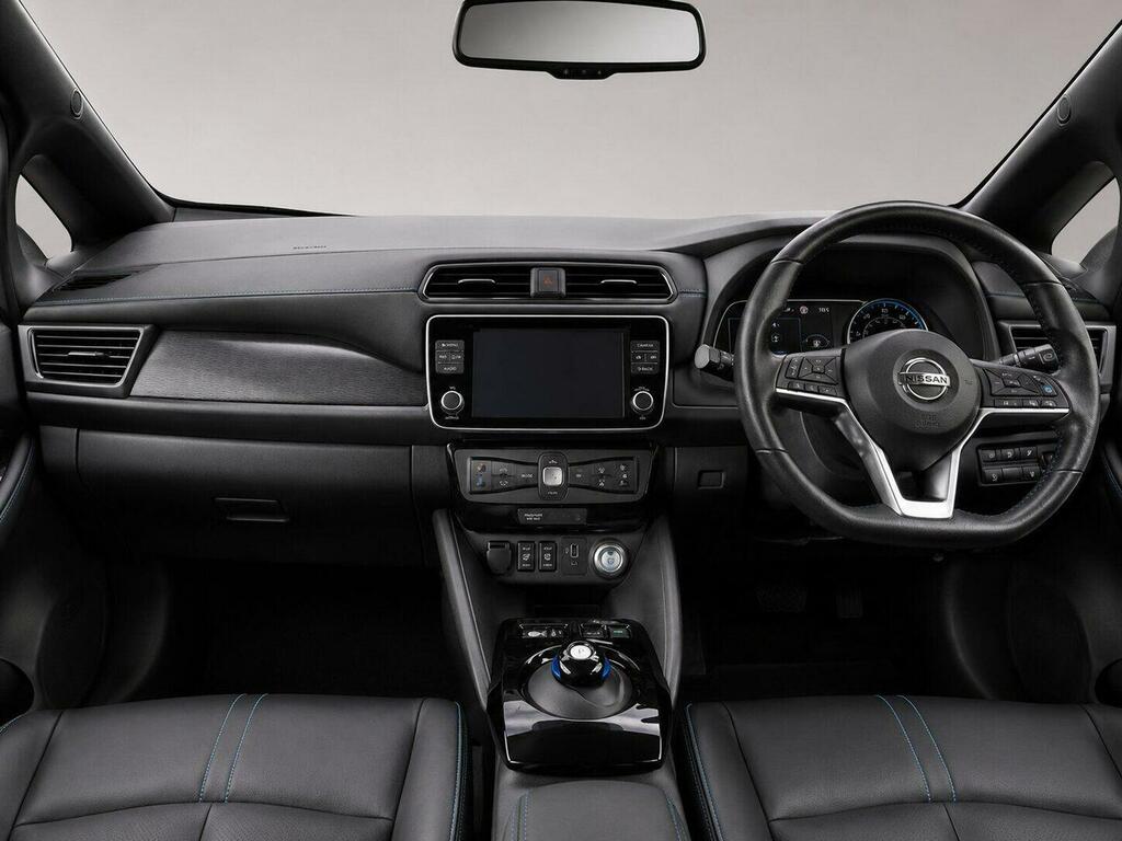 Nissan Leaf 40Kwh N-connecta 202020 Grey #4