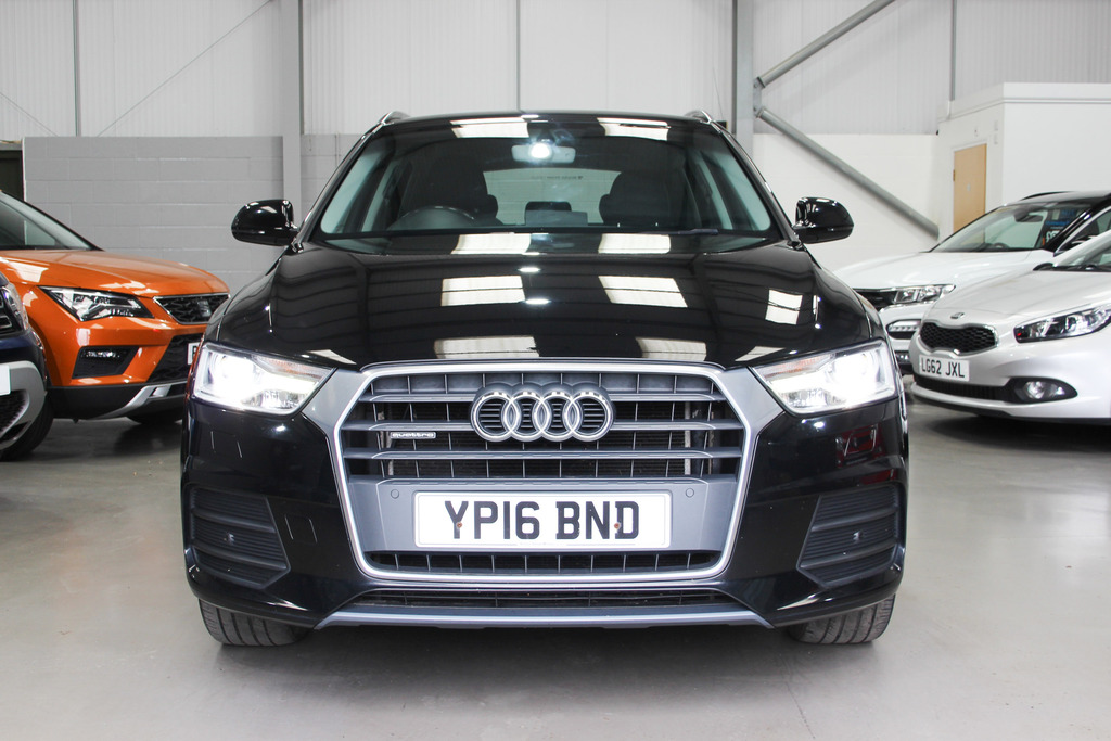Audi Q3 Se Tdi Quattro YP16BND Black #2