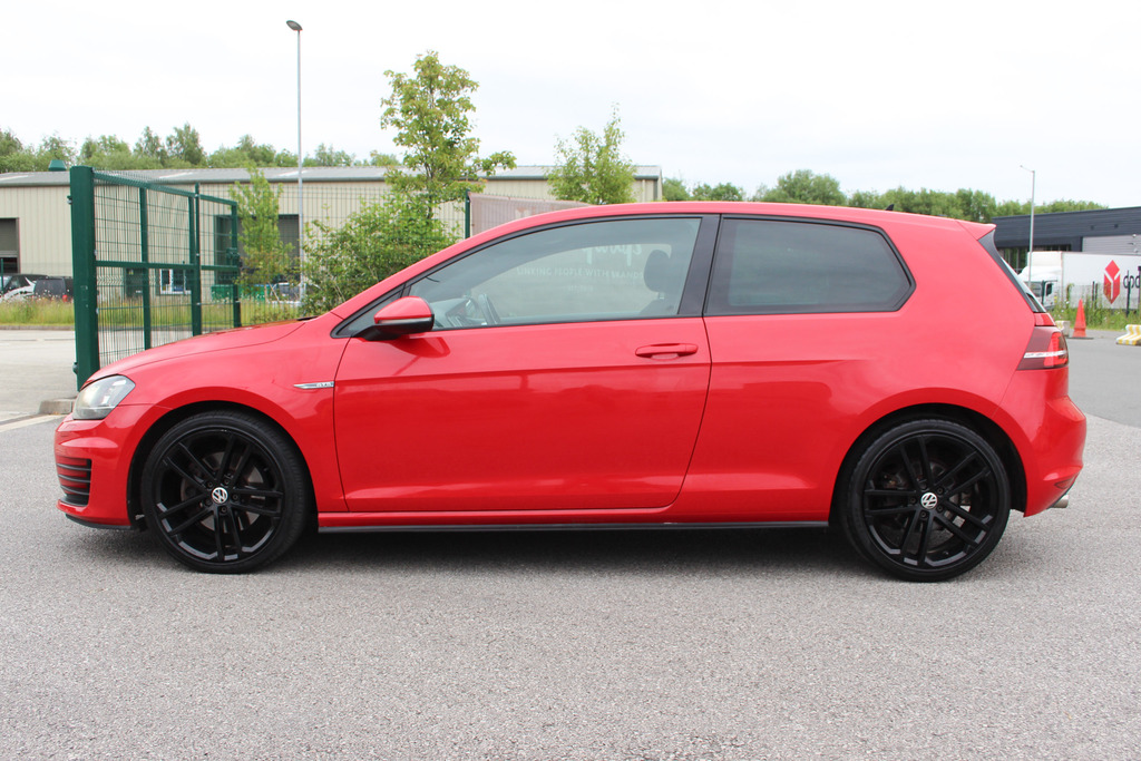 Volkswagen Golf Gtd DE64DVB Red #5
