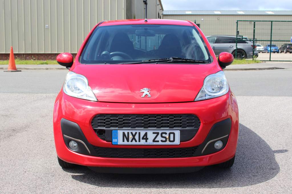 Peugeot 107 Active Red #2