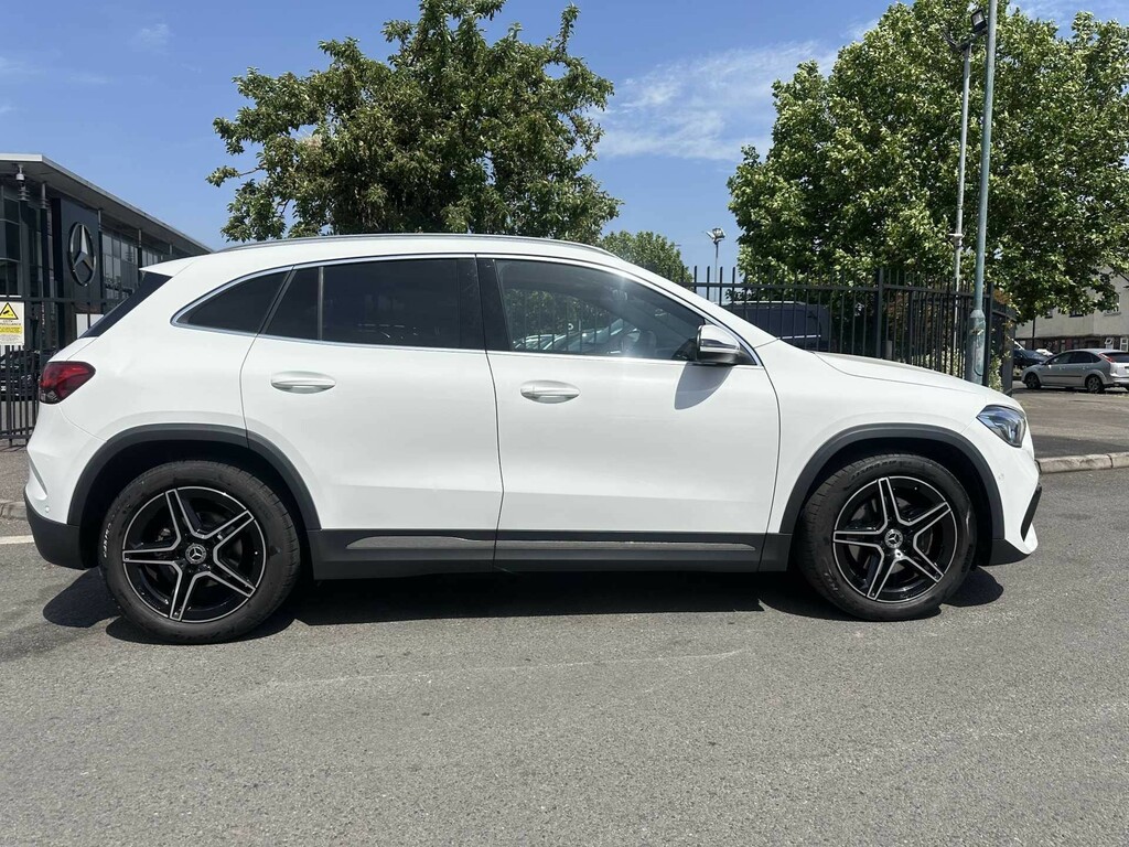 Mercedes-Benz GLA Class 1.3 Gla200 Amg Line Executive Suv 7G- LS23MWV #3