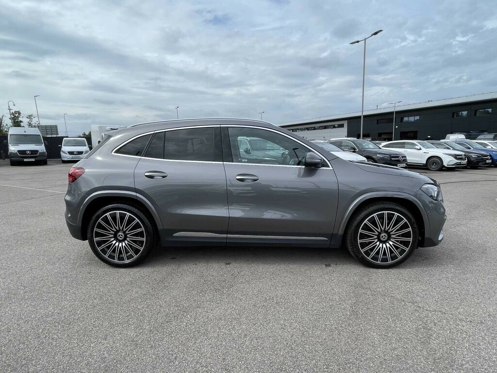 Mercedes-Benz GLA Class 2.0 Gla220d Amg Line Premium Plus Suv KN25UYJ #2