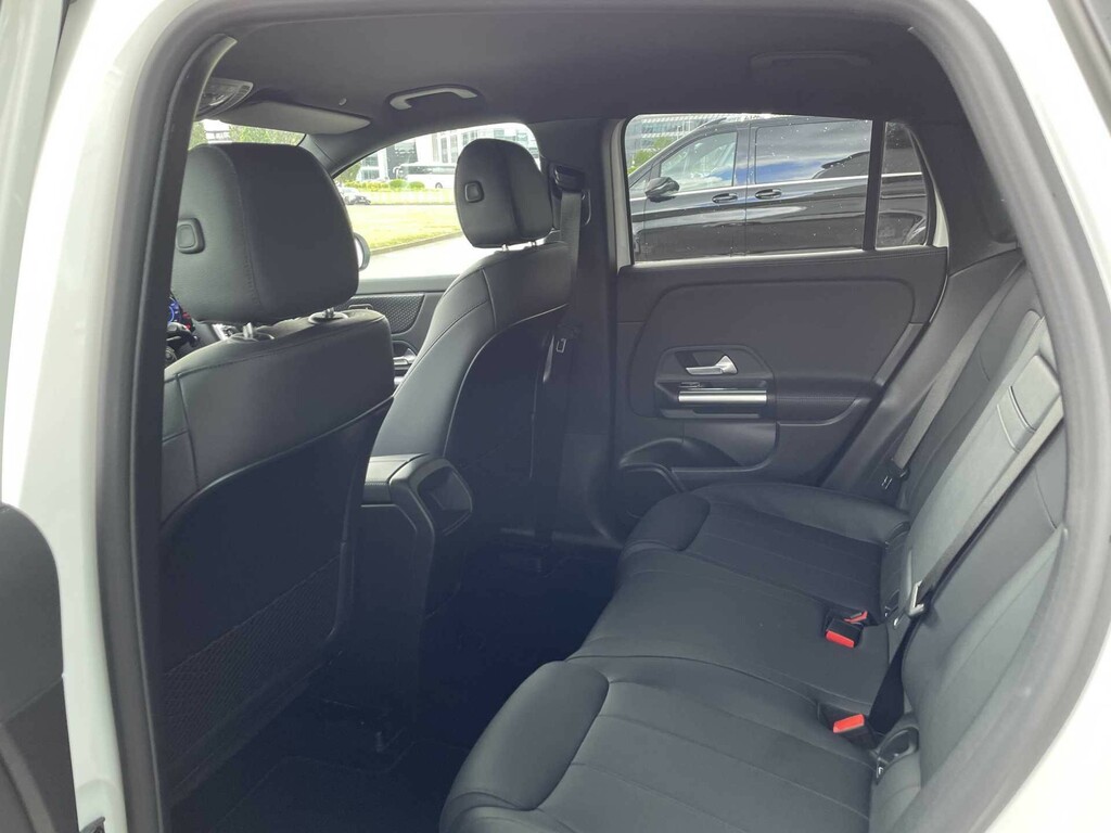 Mercedes-Benz EQA Eqa 250 Amg Line Premium Black #36