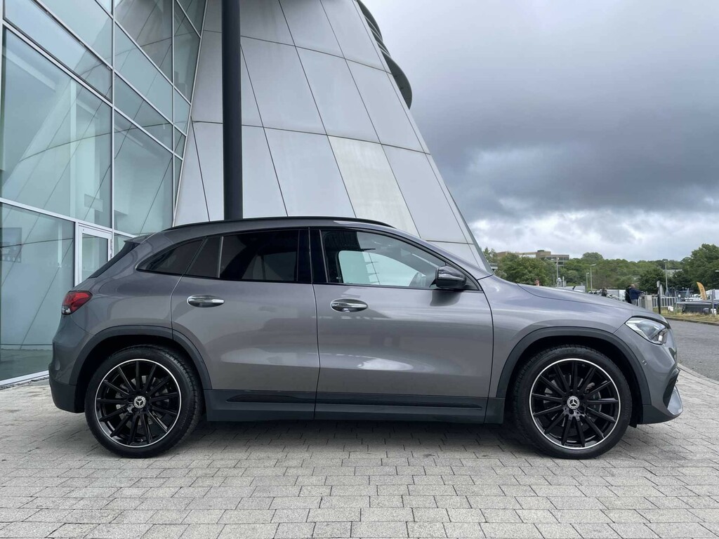 Mercedes-Benz GLA Class 2.0 Gla220d Amg Line Night Edition Premium Plus KM23CAO  #2