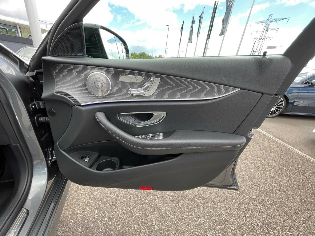 Mercedes-Benz E Class E220d 200 Amg Line 9G-tronic Silver #20