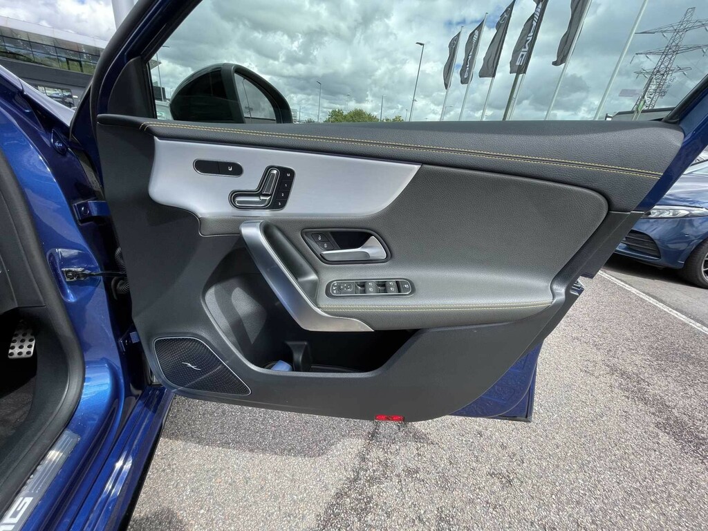 Mercedes-Benz A Class A180 Amg Line Executive XRZ7705  #22