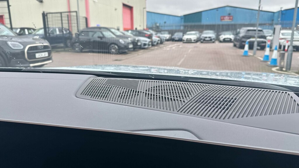 BMW 5 Series 520I M Sport Black #25