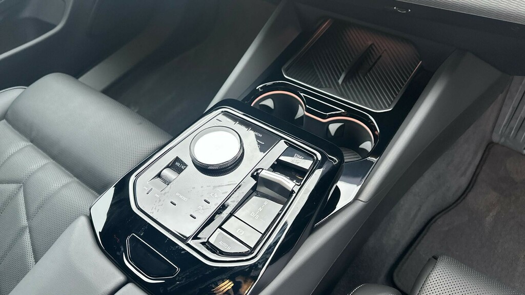 BMW 5 Series 520I M Sport Black #10