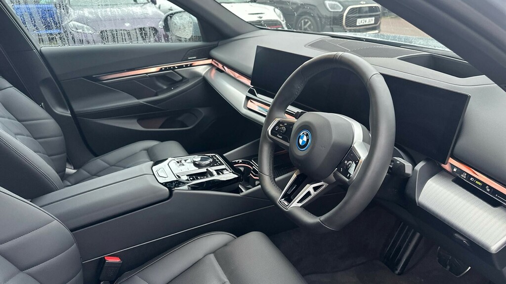 BMW 5 Series 550E Xdrive M Sport Pro Saloon  #6