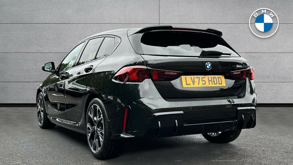 BMW 1 Series Hatchback White #2