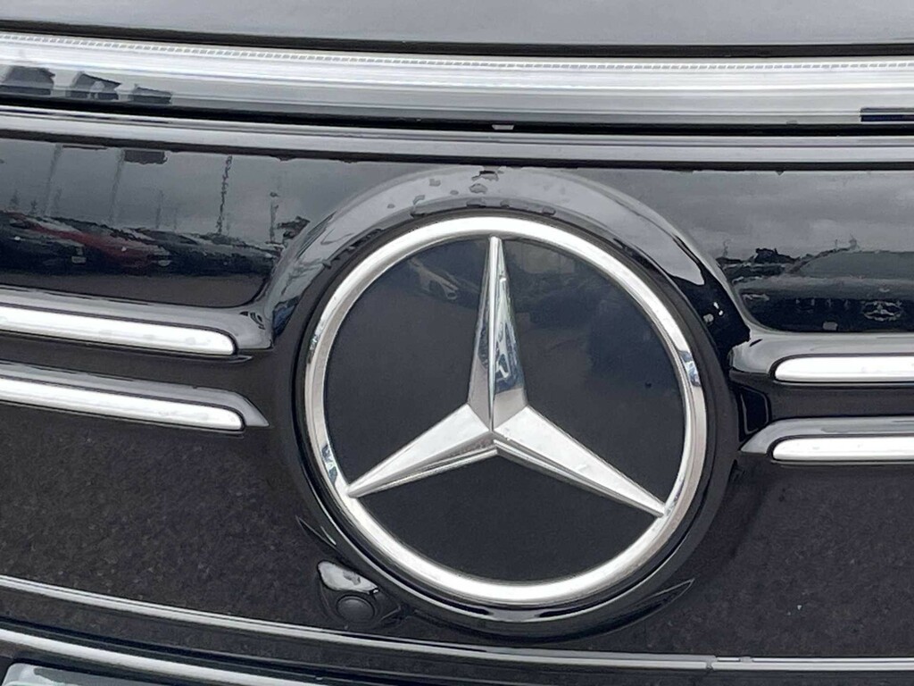 Mercedes-Benz EQB Amg Line White #19