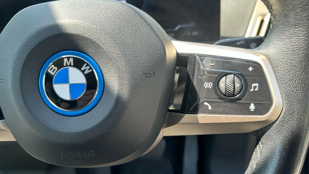 BMW iX Ix Xdrive40 M Sport White #18