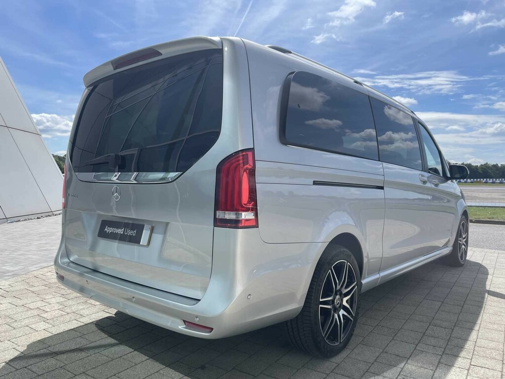 Mercedes-Benz V Class 2L Amg Line Black #45