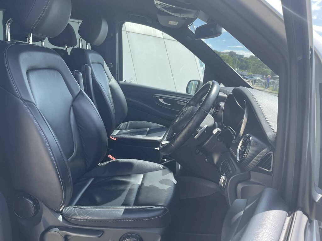 Mercedes-Benz V Class 2L Amg Line Black #32