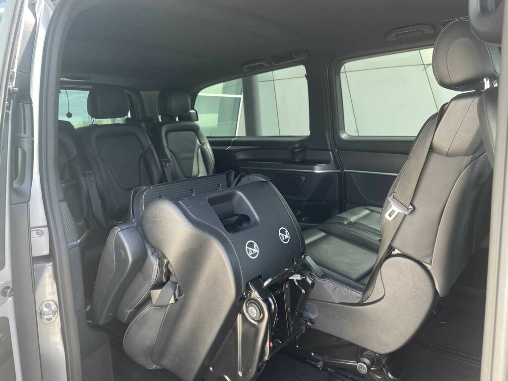 Mercedes-Benz V Class 2L Amg Line Black #18