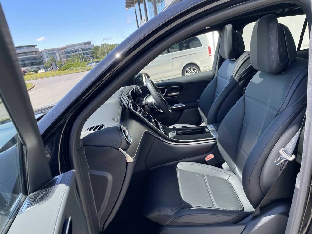 Mercedes-Benz GLC Class Glc 300 4Matic Amg Line Prem Plus Coupe Black #40
