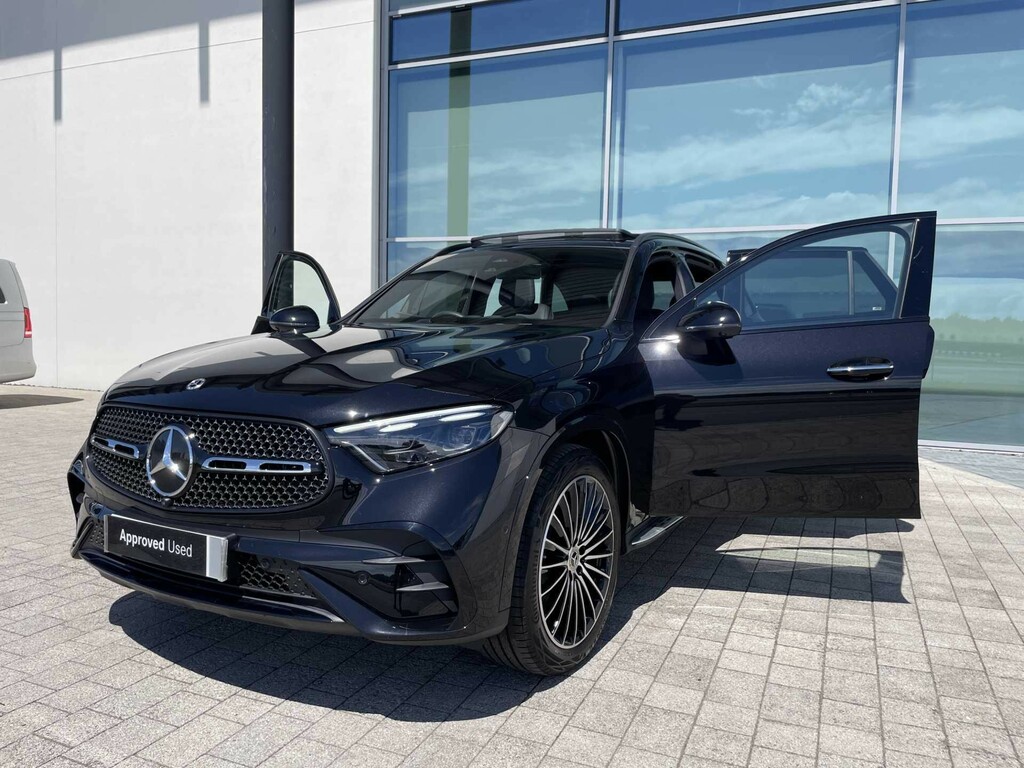 Mercedes-Benz GLC Class Glc 300 4Matic Amg Line Prem Plus Coupe Black #32