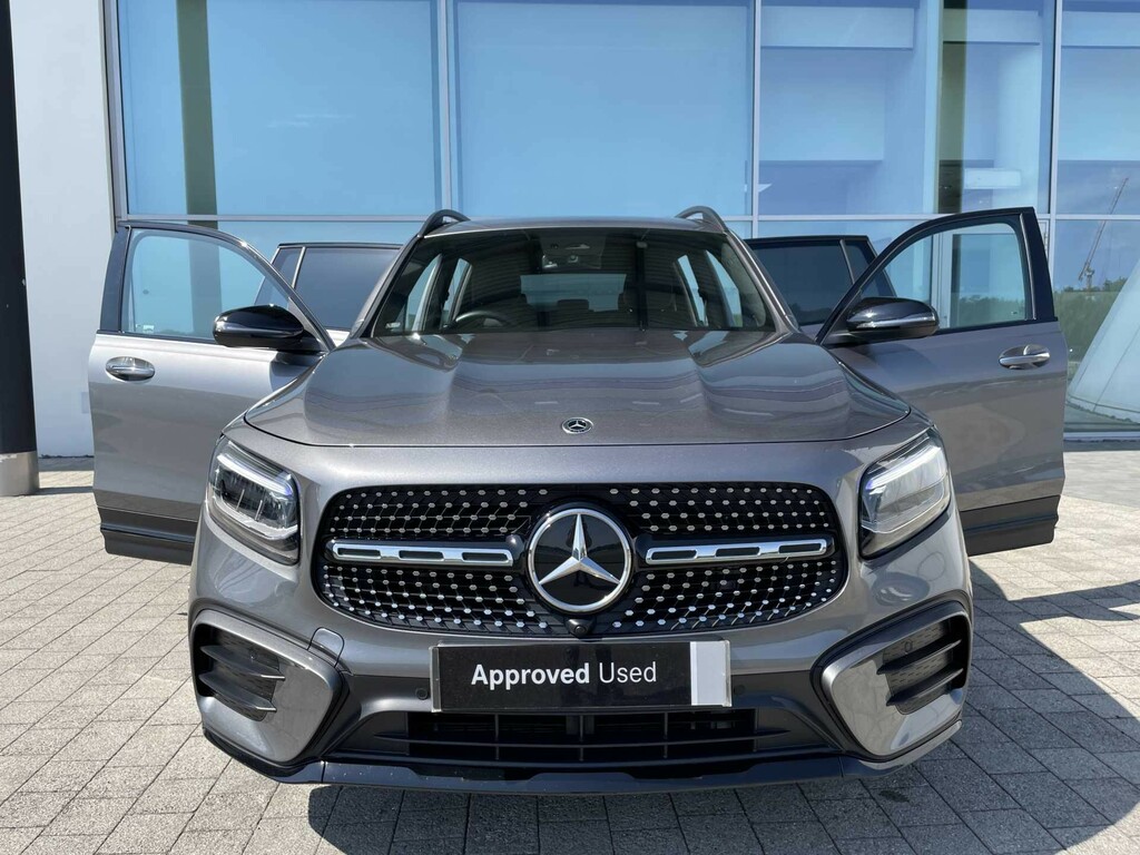 Mercedes-Benz GLB Class 200 Amg Line Executive 7G-tronic Black #31