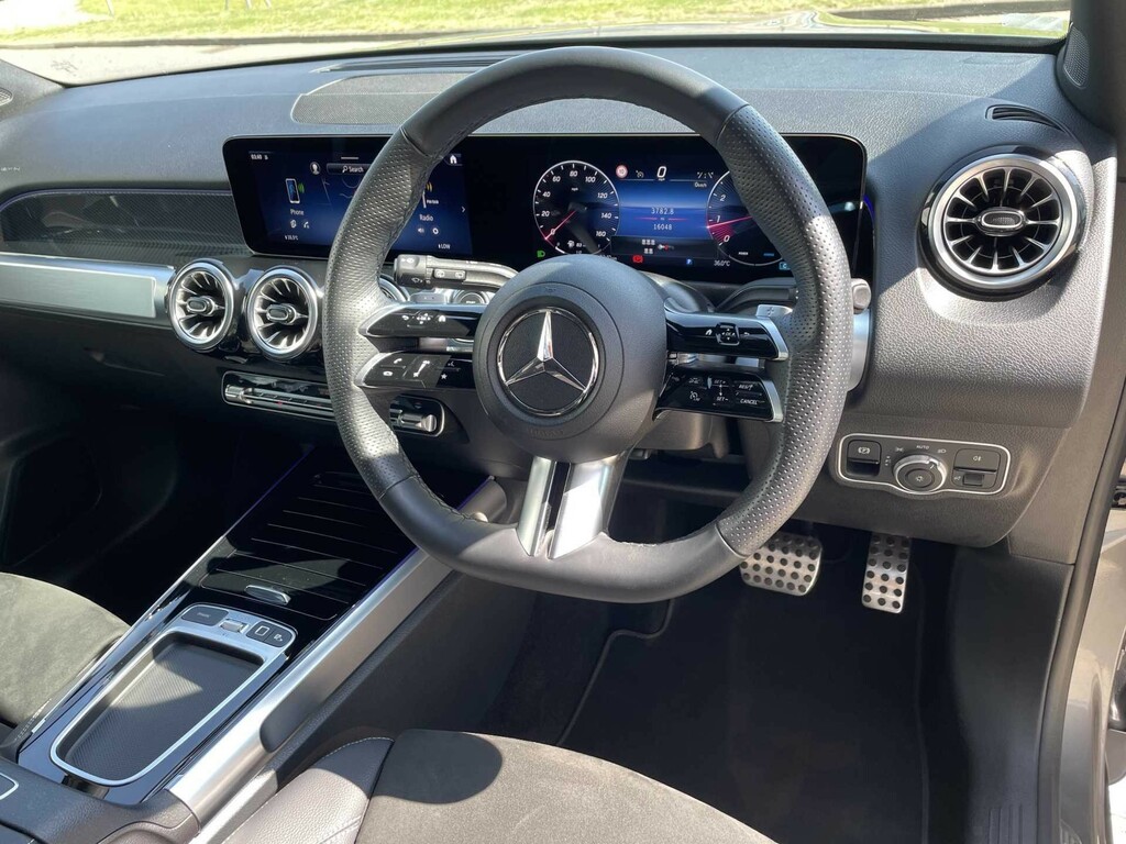 Mercedes-Benz GLB Class 200 Amg Line Executive 7G-tronic Black #34