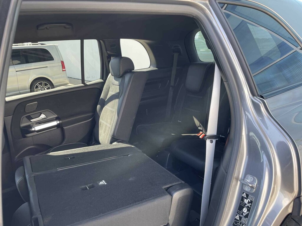 Mercedes-Benz GLB Class 200 Amg Line Executive 7G-tronic Black #40