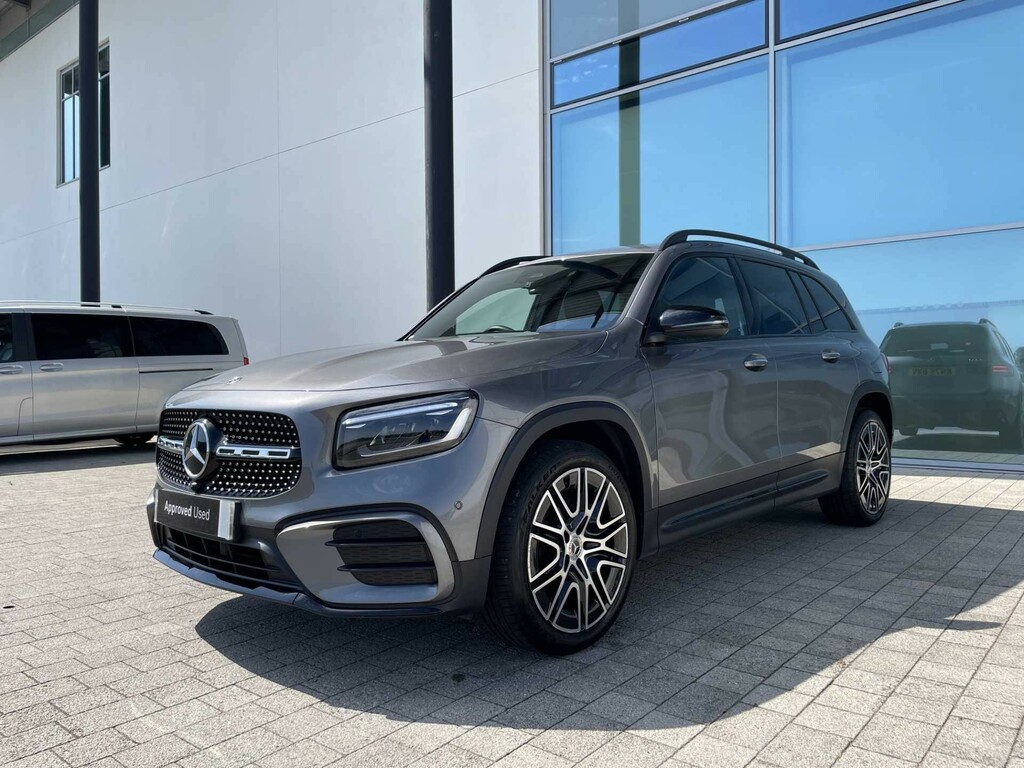 Mercedes-Benz GLB Class 1.3 Glb200h Mhev Amg Line Premium Suv #3