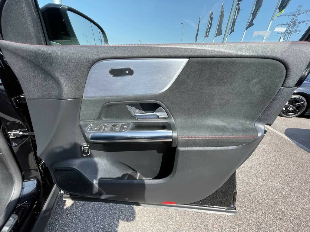 Mercedes-Benz EQA Suv Black #20