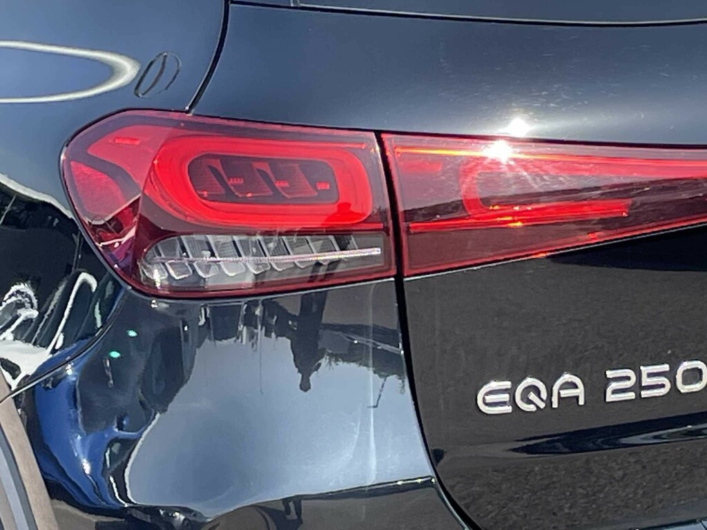 Mercedes-Benz EQA Suv Black #15