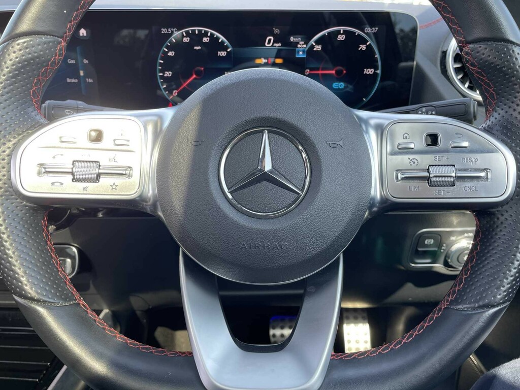 Mercedes-Benz EQA Suv Black #40