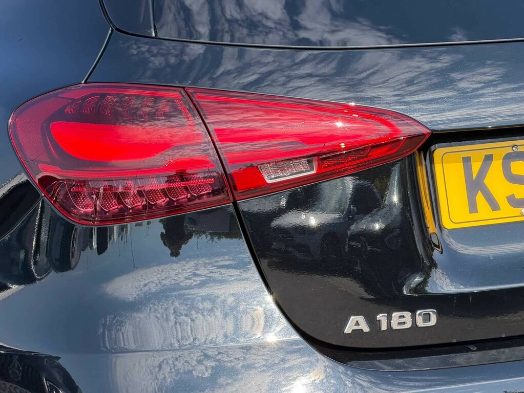 Mercedes-Benz A Class 1.3 A 180 Sport White #18
