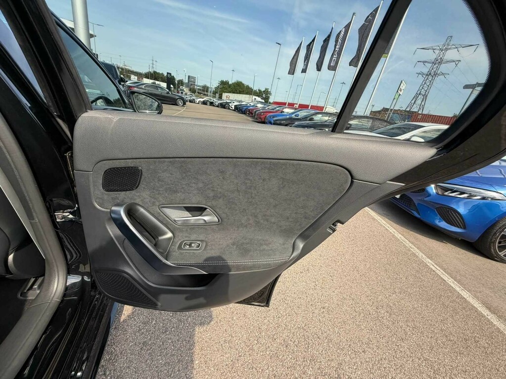 Mercedes-Benz A Class 1.3 A 180 Sport White #24