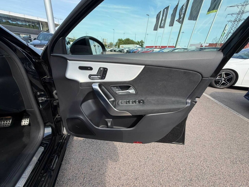 Mercedes-Benz A Class 1.3 A 180 Sport White #20