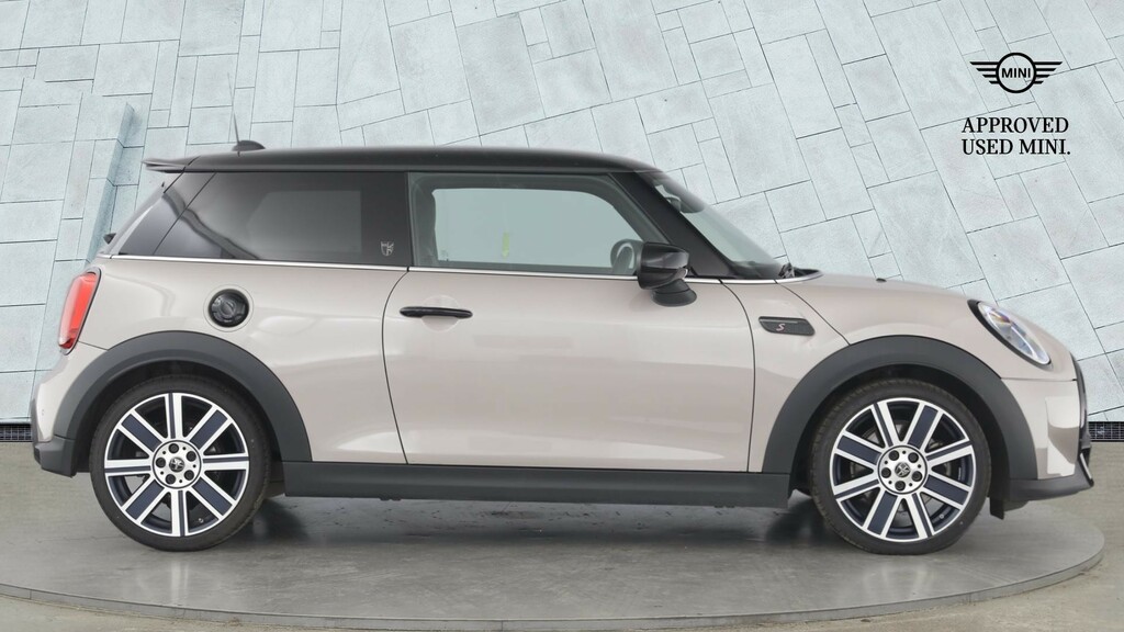 Mini Hatch 3-Door Hatch Cooper S Exclusive YL23RVZ #3
