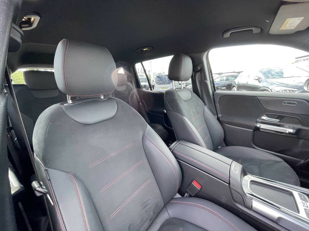 Mercedes-Benz EQB Amg Line Premium Blue #22