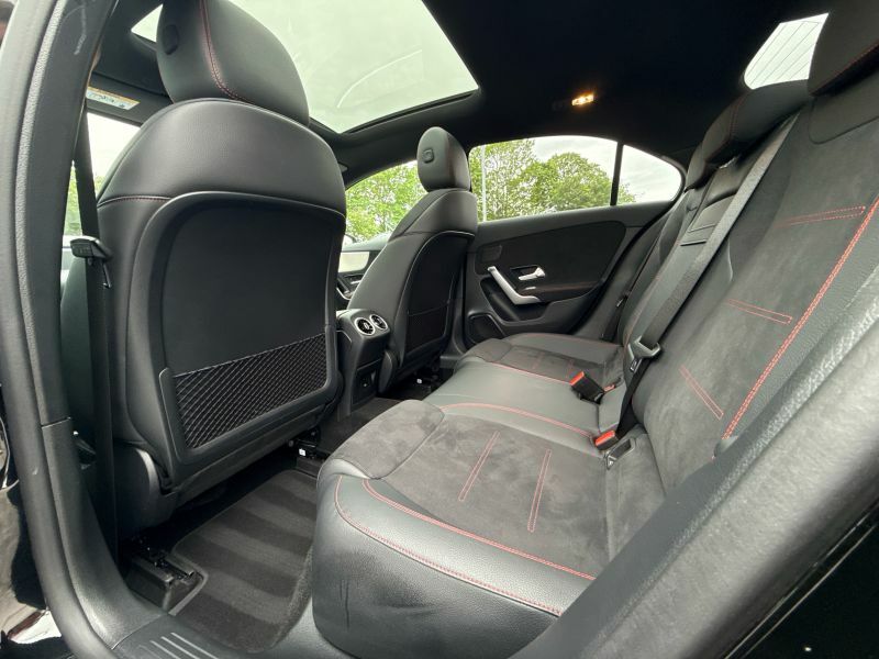 Mercedes-Benz A Class A180 Amg Line Premium Plus Night Edition Black #10
