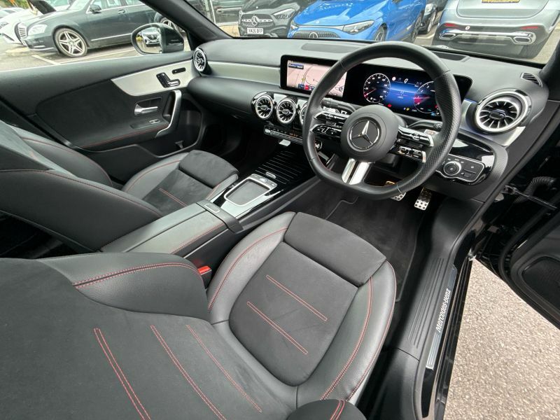 Mercedes-Benz A Class A180 Amg Line Premium Plus Night Edition Black #5