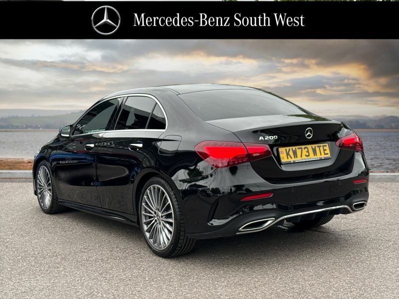 Mercedes-Benz A Class A180 Amg Line Premium Plus Night Edition Black #2