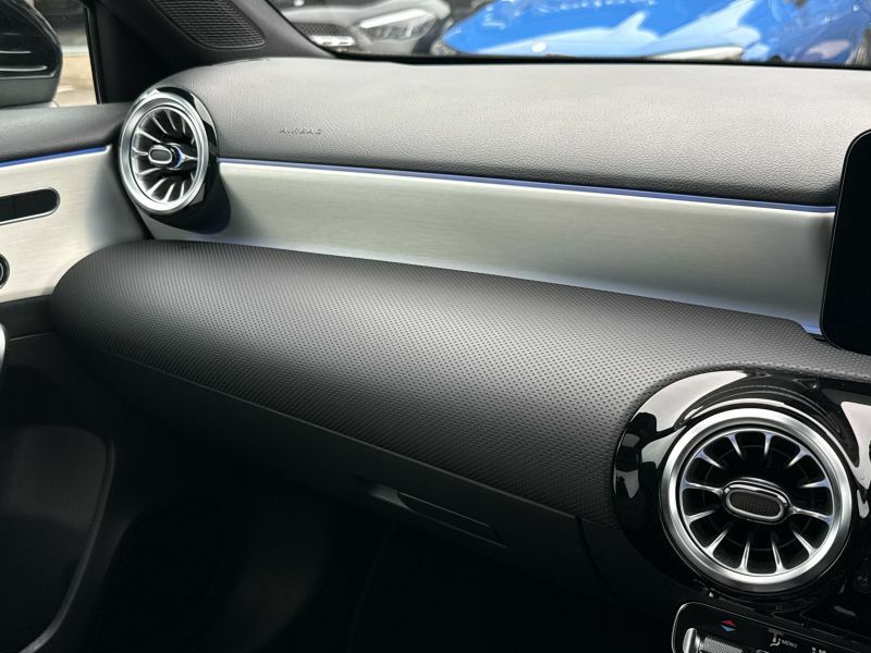 Mercedes-Benz A Class A180 Amg Line Premium Plus Night Edition Black #20