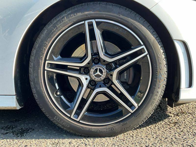 Mercedes-Benz A Class 1.3 A180 Amg Line Executive Saloon 7G White #4