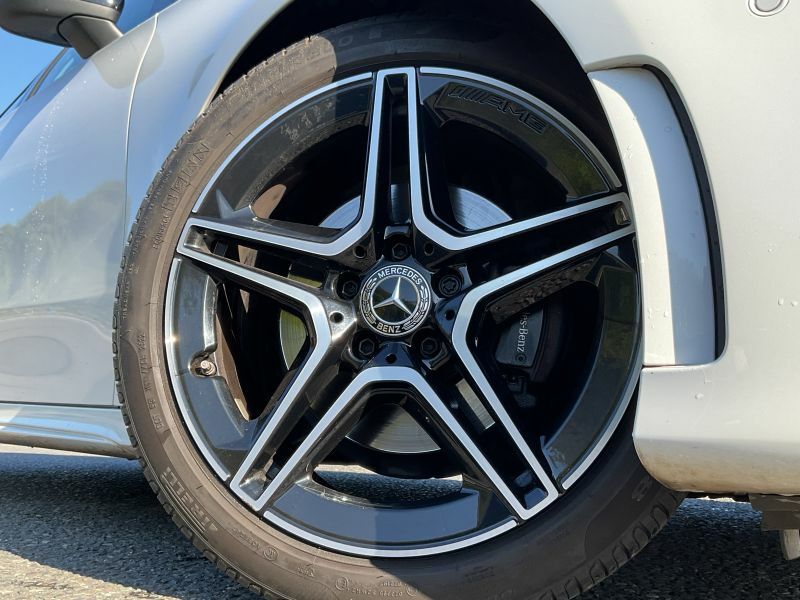 Mercedes-Benz A Class 1.3 A180 Amg Line Executive Saloon 7G White #16