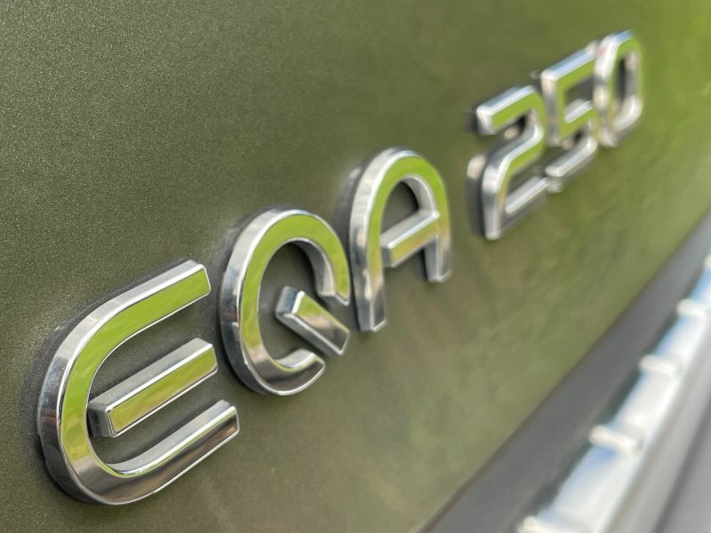 Mercedes-Benz EQA Eqa 250 140Kw Amg Line 66.5Kwh Grey #40