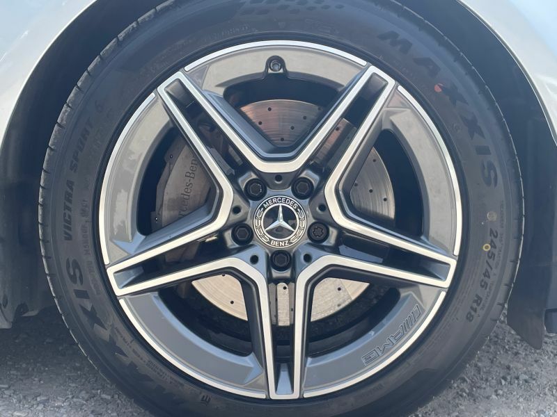 Mercedes-Benz E Class Estate Silver #4