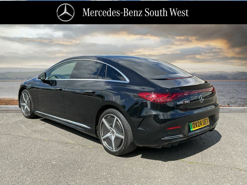 Mercedes-Benz EQE Saloon Black #2