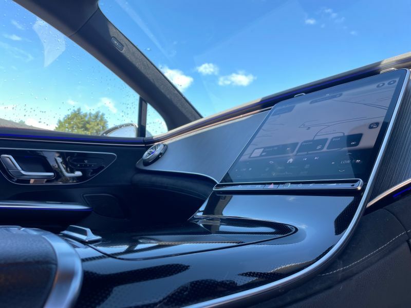 Mercedes-Benz EQE Saloon Grey #32