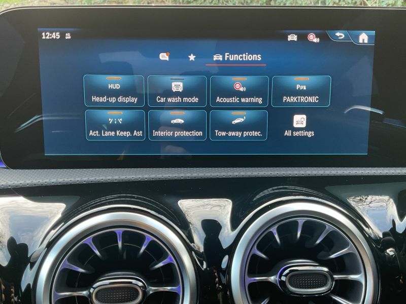 Mercedes-Benz CLA Class 200 Amg Line Executive Tip Black #61