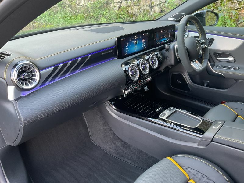 Mercedes-Benz CLA Class 200 Amg Line Executive Tip Black #9