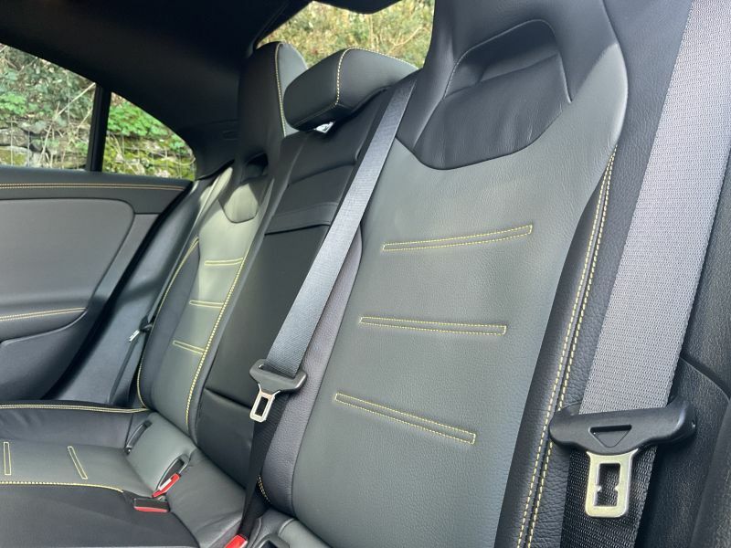 Mercedes-Benz CLA Class 200 Amg Line Executive Tip Black #49