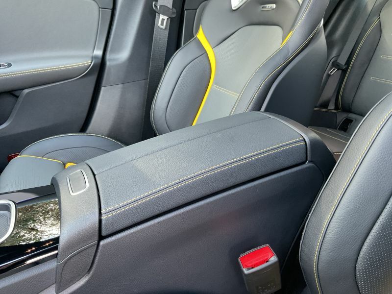 Mercedes-Benz CLA Class 200 Amg Line Executive Tip Black #41