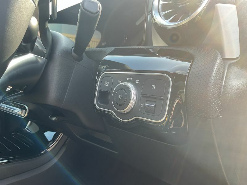 Mercedes-Benz CLA Class 200 Amg Line Executive Tip Black #30